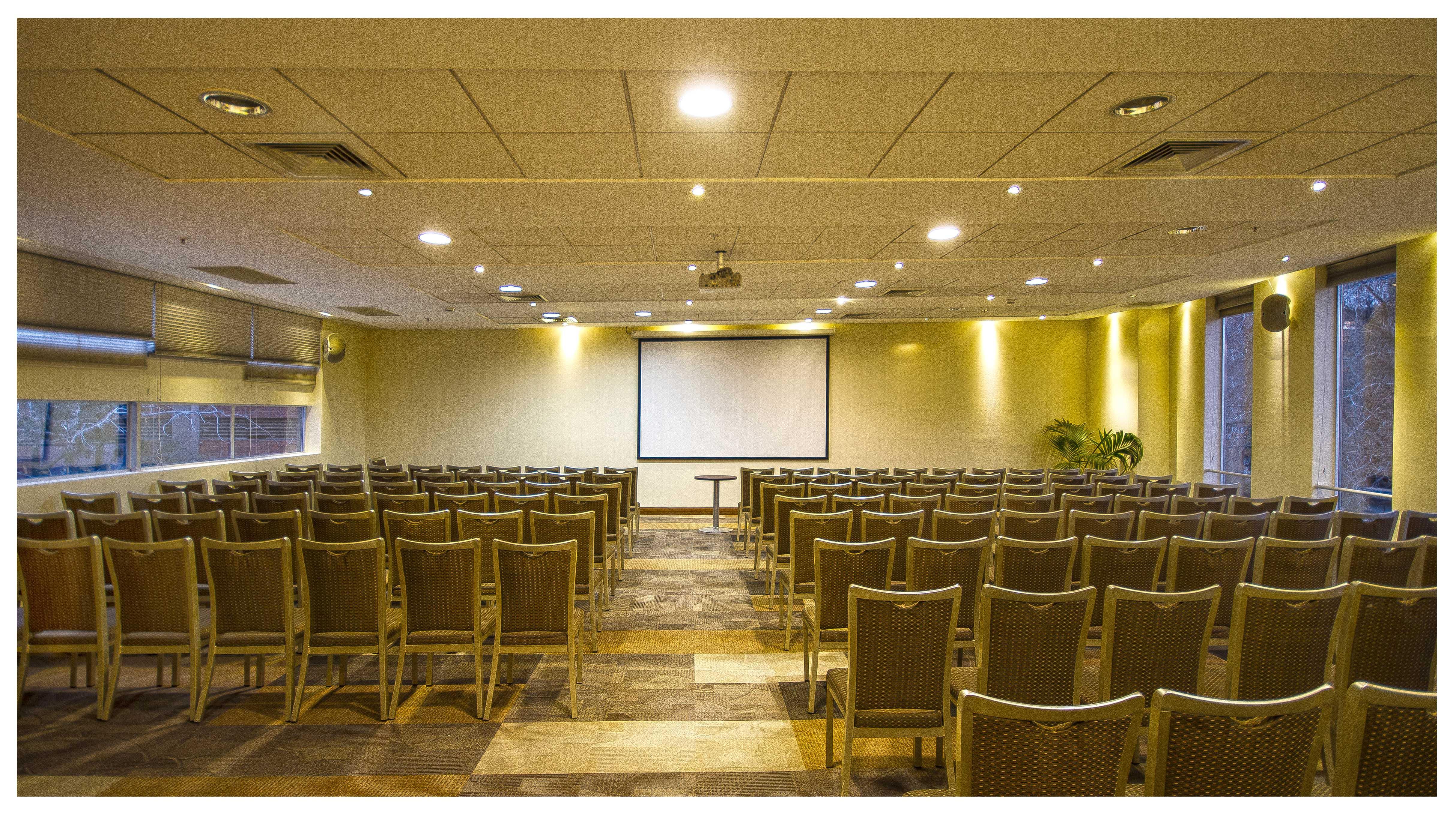 Pullman Santiago El Bosque Hotel Luaran gambar The Auditorium