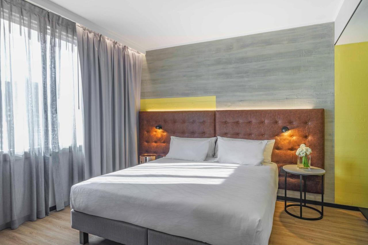 Pullman Santiago El Bosque Hotel Luaran gambar A room at the hotel