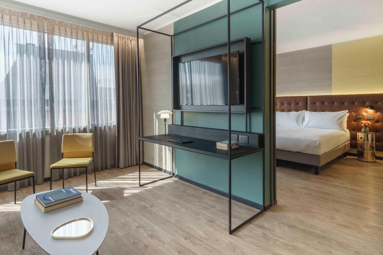Pullman Santiago El Bosque Hotel Luaran gambar A room at the hotel