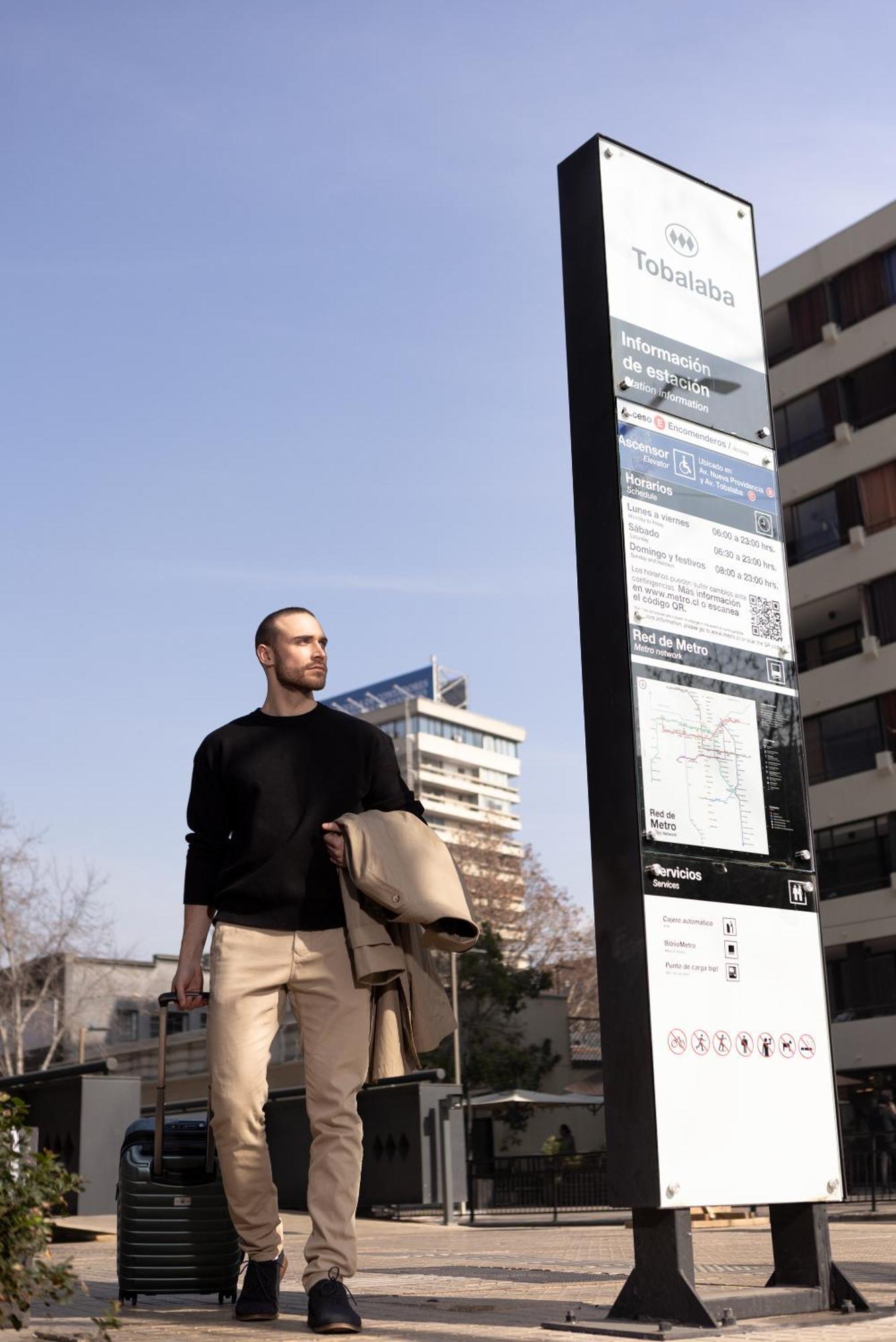 Pullman Santiago El Bosque Hotel Luaran gambar The new bus stop