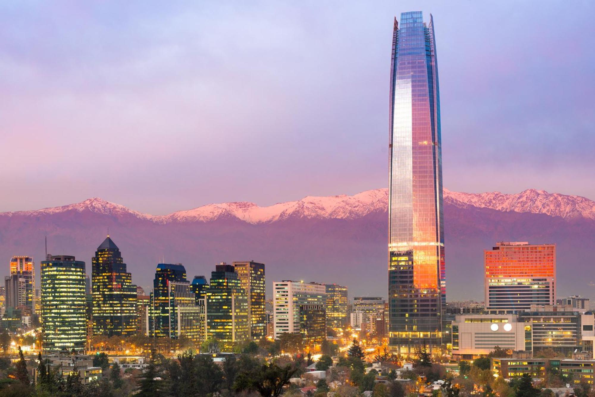 Pullman Santiago El Bosque Hotel Luaran gambar Santiago skyline